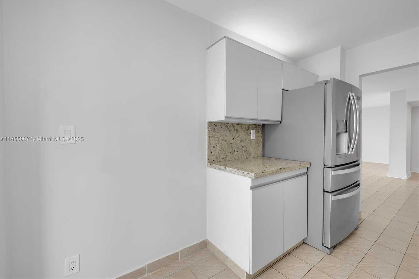 Small Image of 18151 NE 31st Ct, Aventura, FL 33160, USA Number 13