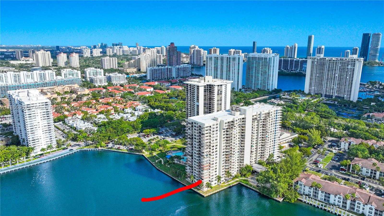Small Image of 18151 NE 31st Ct, Aventura, FL 33160, USA Number 30