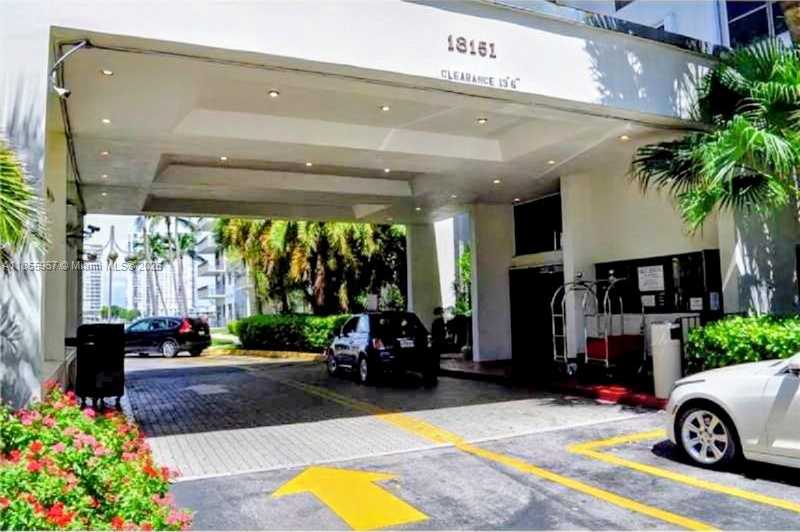 Small Image of 18151 NE 31st Ct, Aventura, FL 33160, USA Number 32