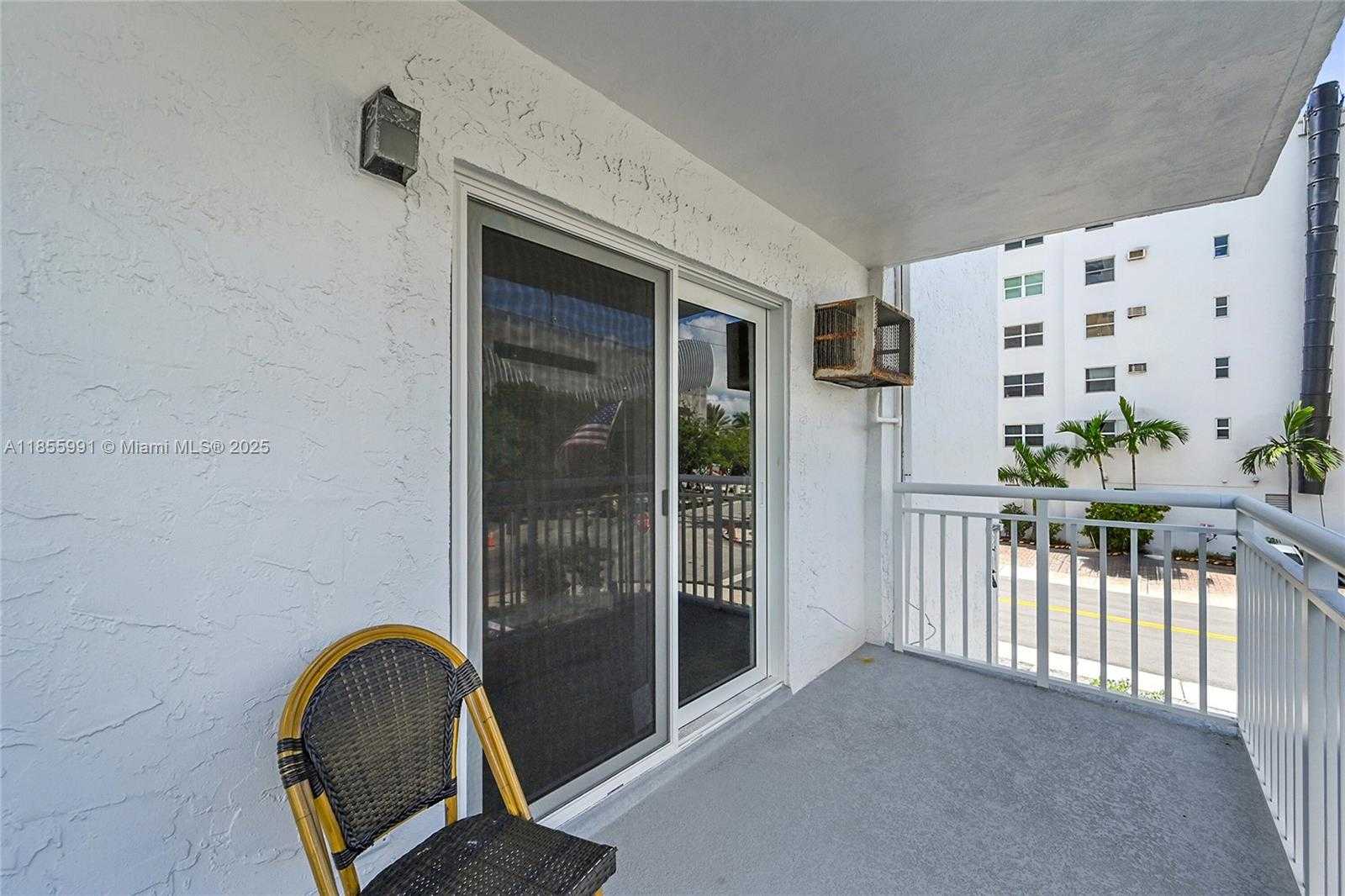 Small Image of 200 SOUTH BIRCH RD #208, Fort Lauderdale Number 14