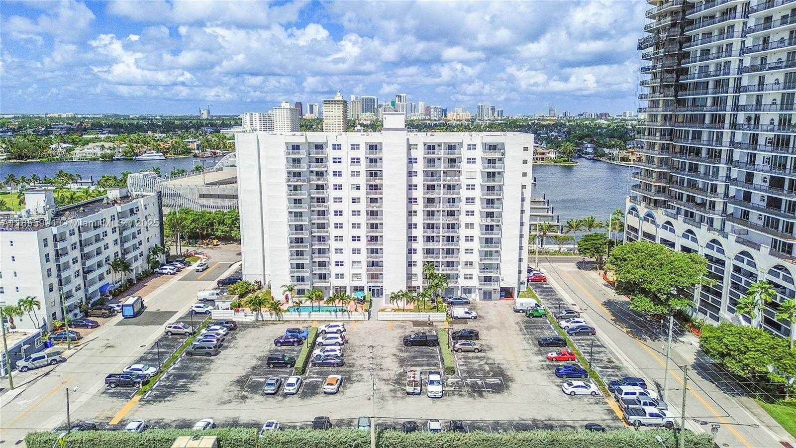 Small Image of 200 SOUTH BIRCH RD #208, Fort Lauderdale Number 2