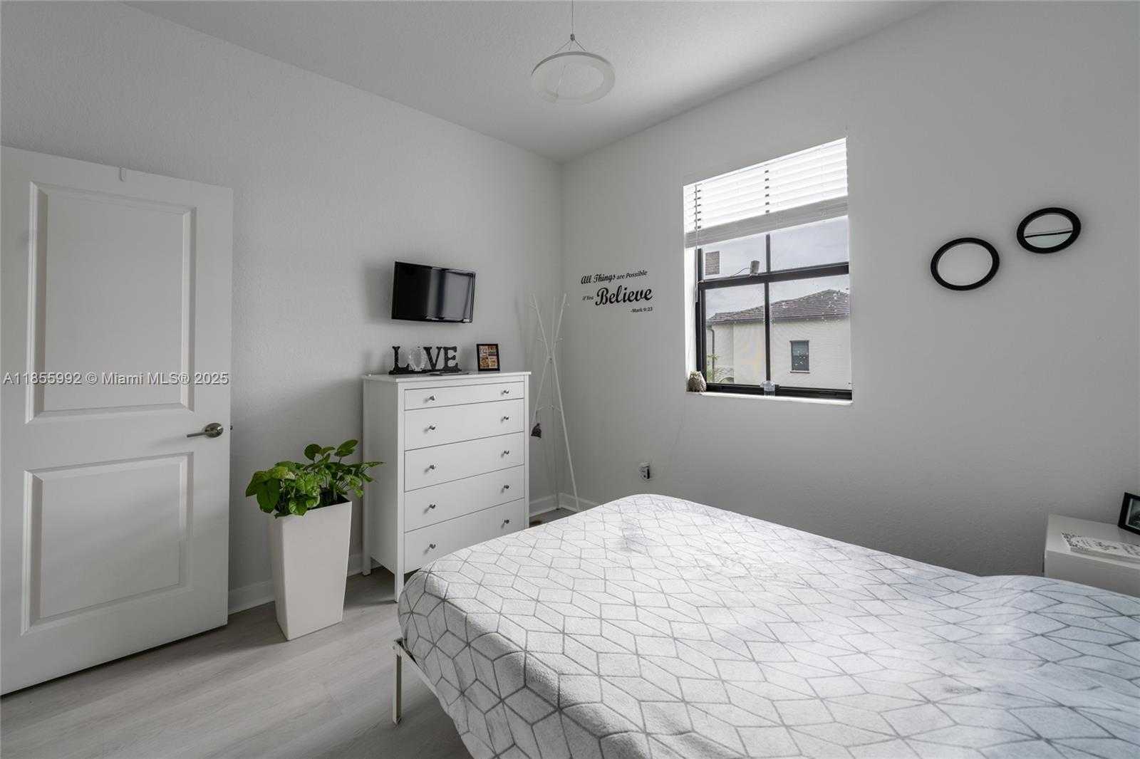 Small Image of 561 NORTH WEST 204TH ST, Miami Gardens Number 29