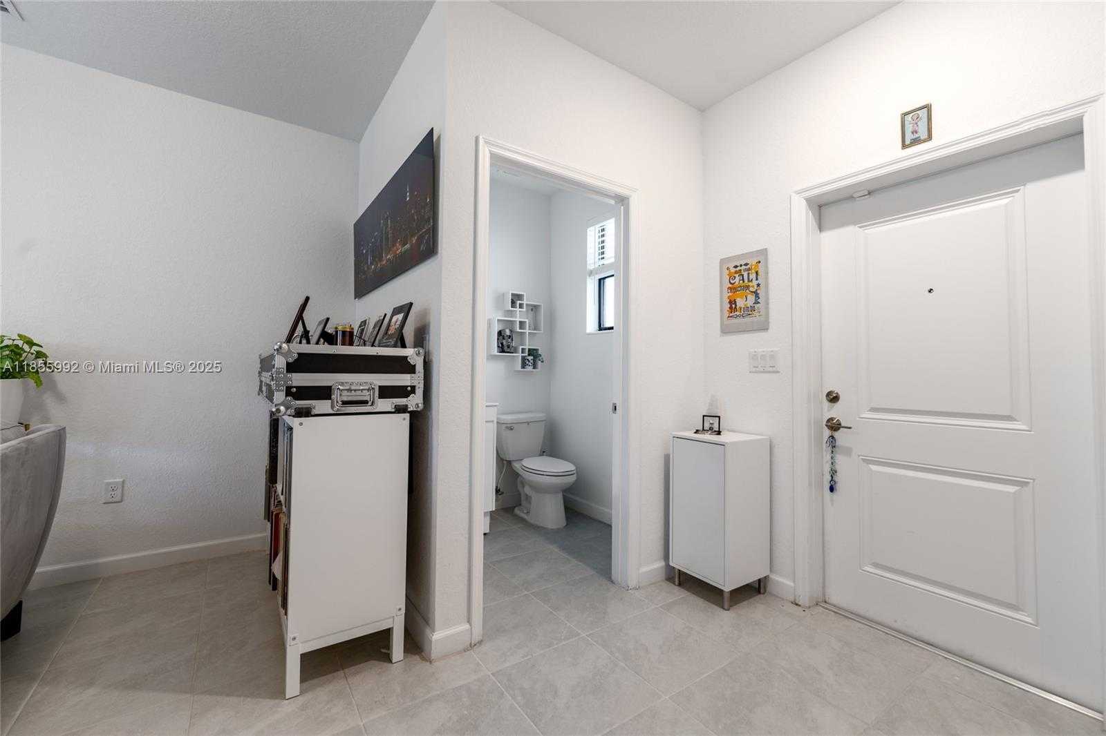 Small Image of 561 NORTH WEST 204TH ST, Miami Gardens Number 3