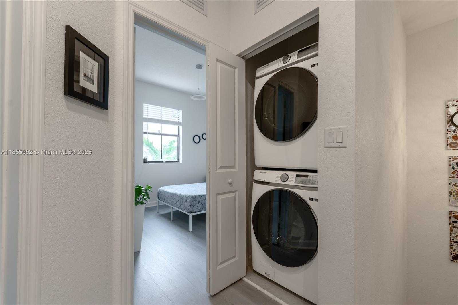 Small Image of 561 NORTH WEST 204TH ST, Miami Gardens Number 36