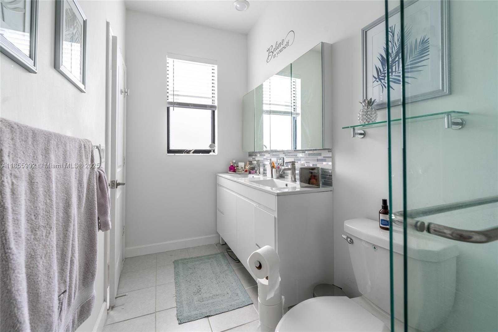 Small Image of 561 NORTH WEST 204TH ST, Miami Gardens Number 39