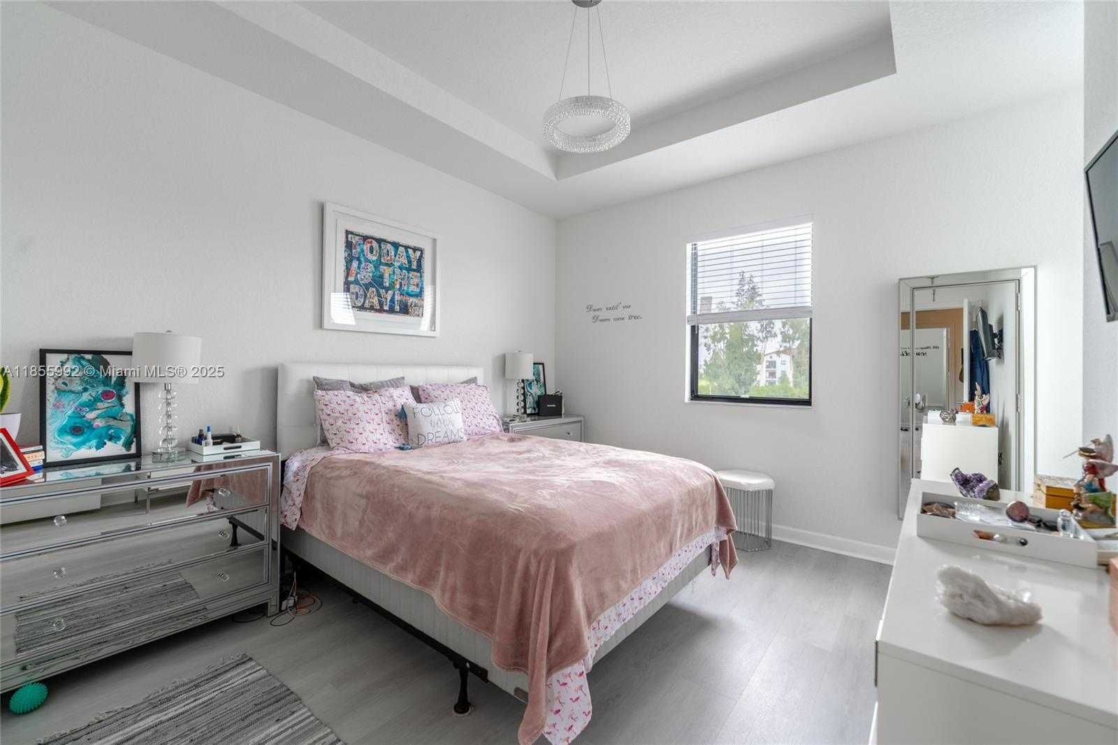 Small Image of 561 NORTH WEST 204TH ST, Miami Gardens Number 41