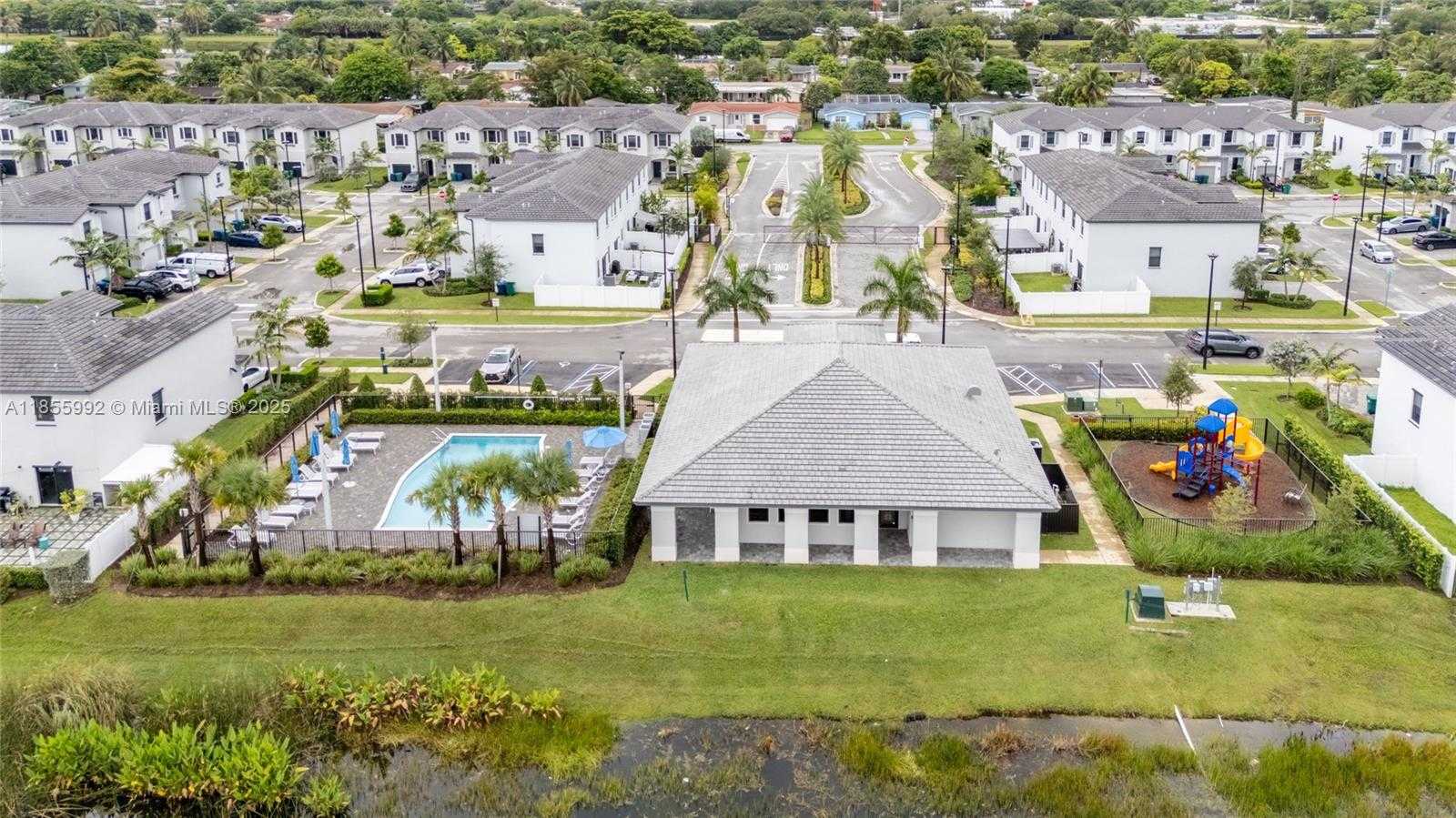 Small Image of 561 NORTH WEST 204TH ST, Miami Gardens Number 45