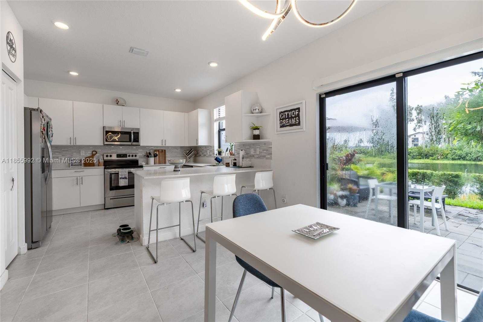 Small Image of 561 NORTH WEST 204TH ST, Miami Gardens Number 8