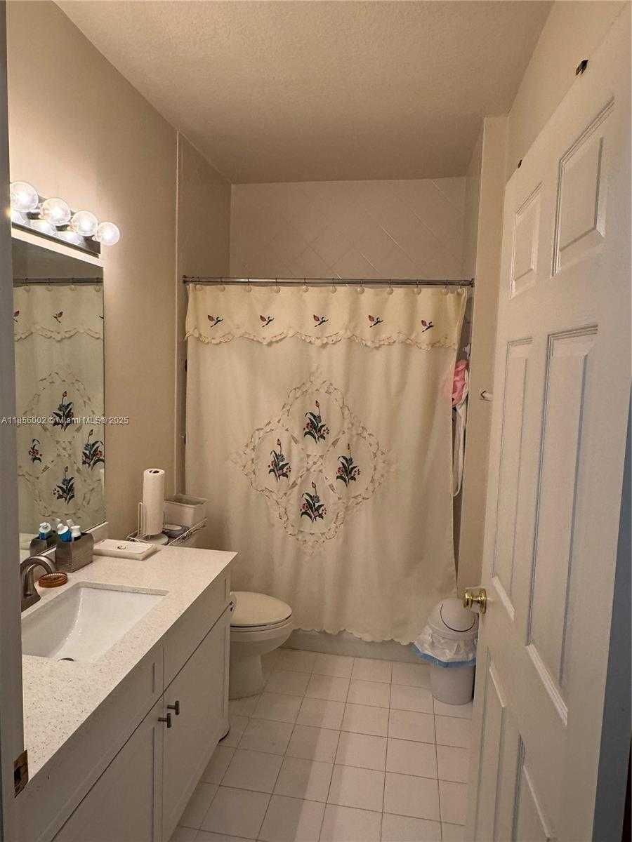 Small Image of 5650 NORTH WEST 115TH CT #104, Doral Number 14