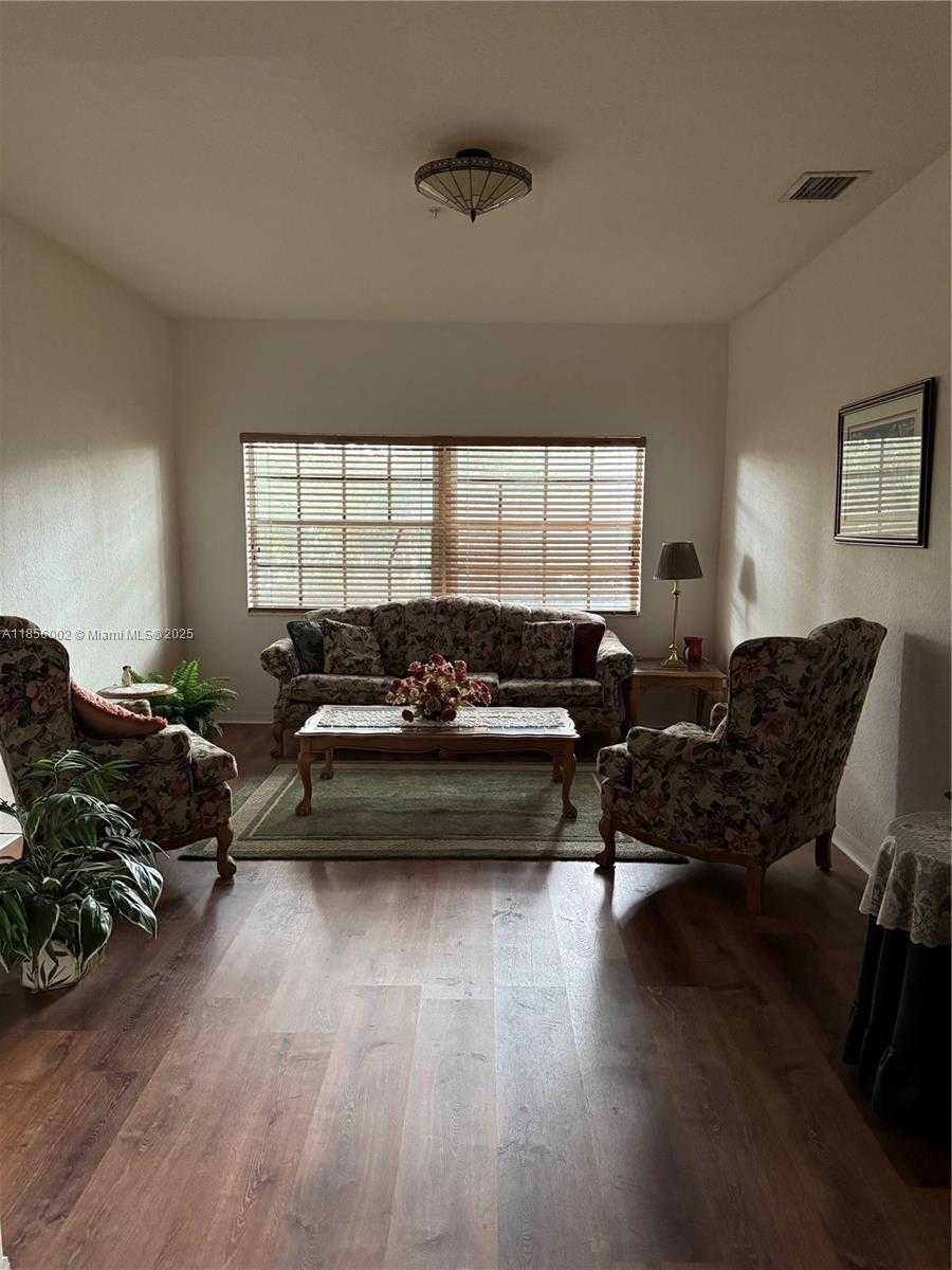 Small Image of 5650 NORTH WEST 115TH CT #104, Doral Number 15