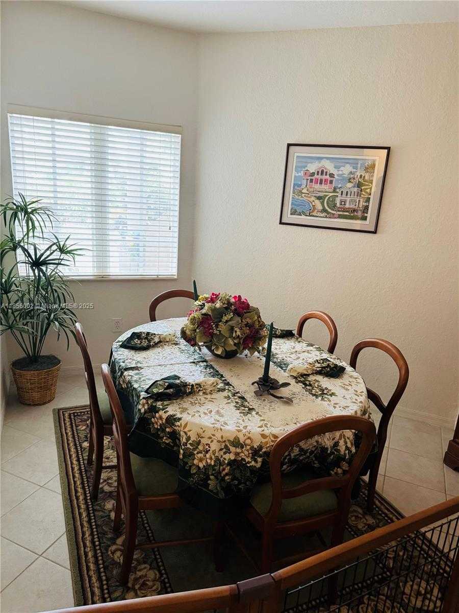 Small Image of 5650 NORTH WEST 115TH CT #104, Doral Number 3