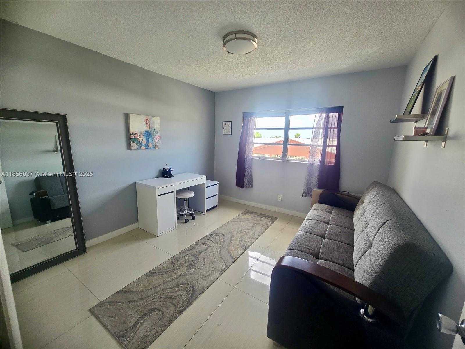 Small Image of 5300 WASHINGTON ST #U403, Hollywood Number 7