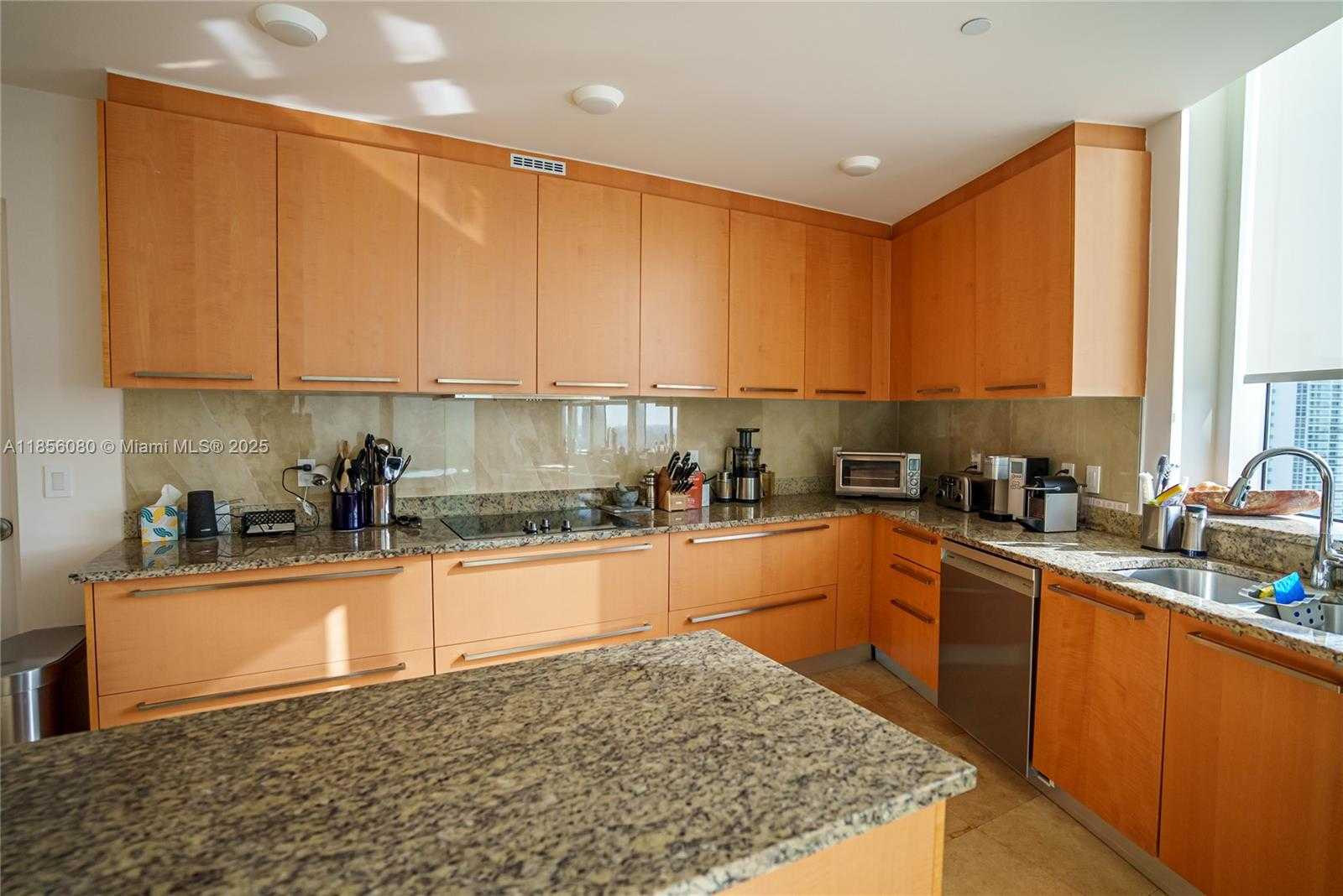 Small Image of 15901 COLLINS AVE #1104, Sunny Isles Beach Number 11