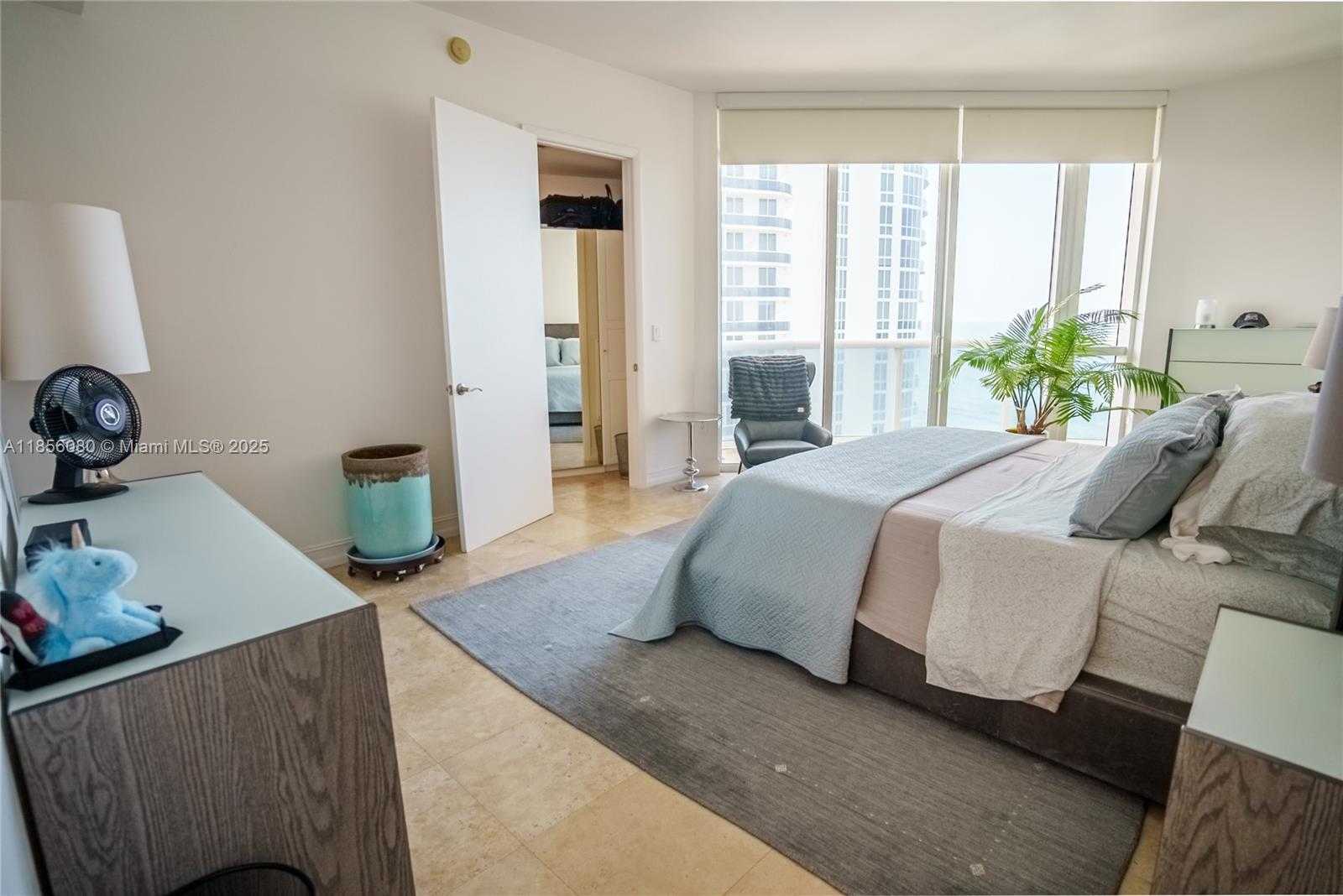 Small Image of 15901 COLLINS AVE #1104, Sunny Isles Beach Number 17