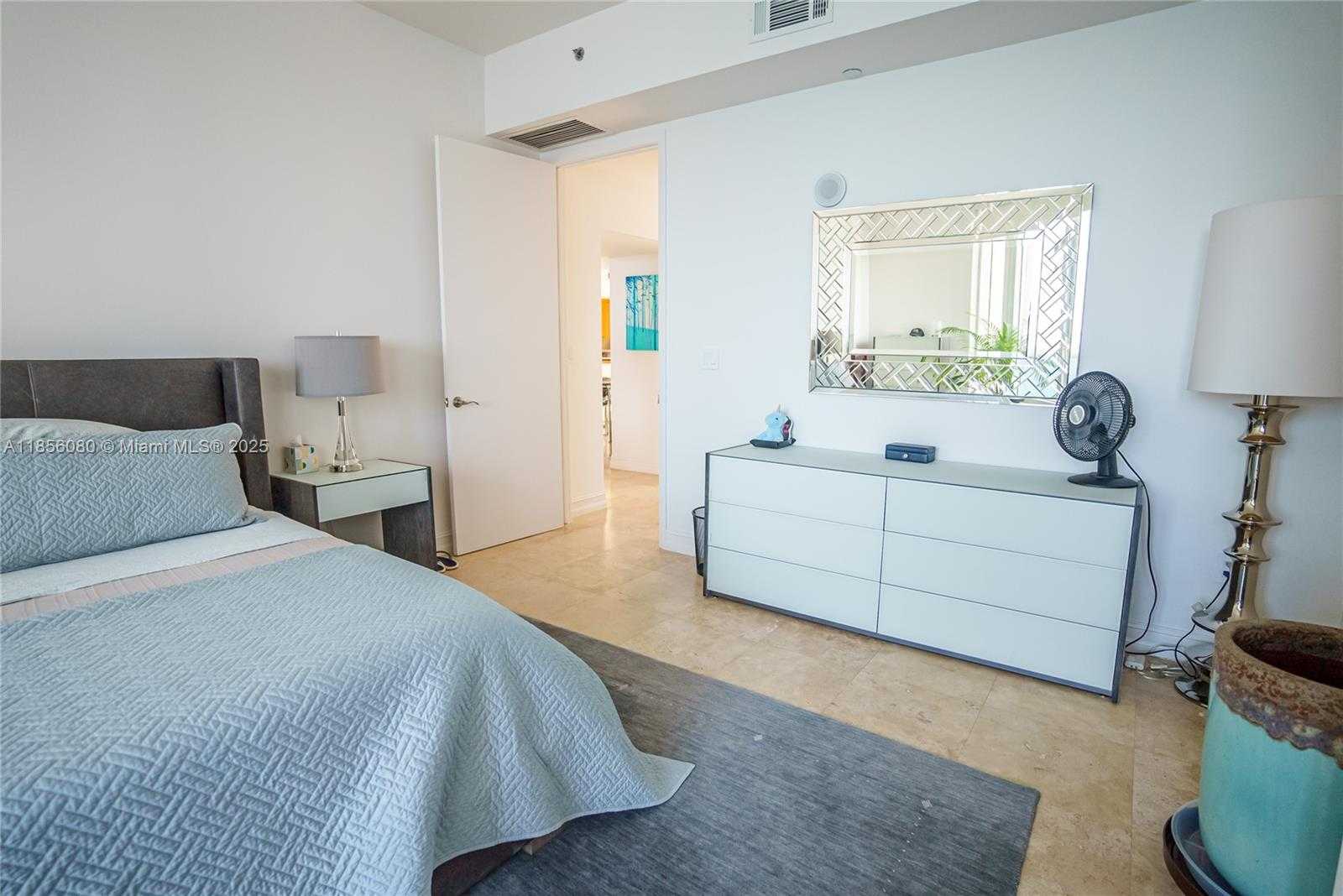 Small Image of 15901 COLLINS AVE #1104, Sunny Isles Beach Number 19