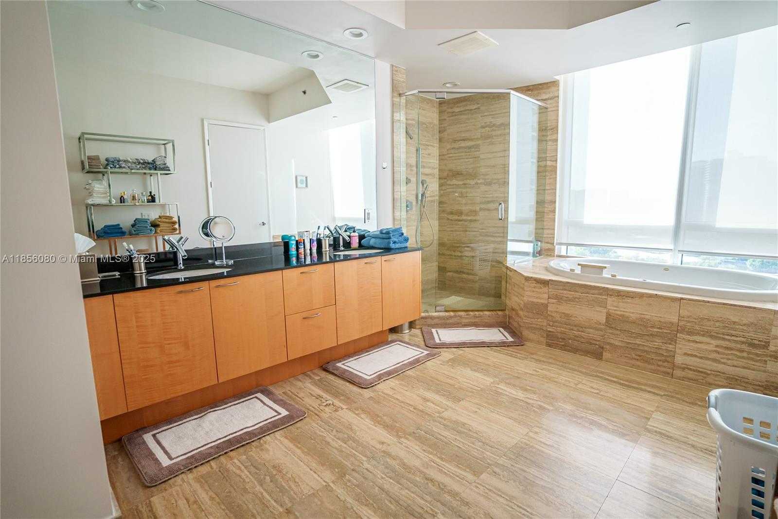 Small Image of 15901 COLLINS AVE #1104, Sunny Isles Beach Number 23
