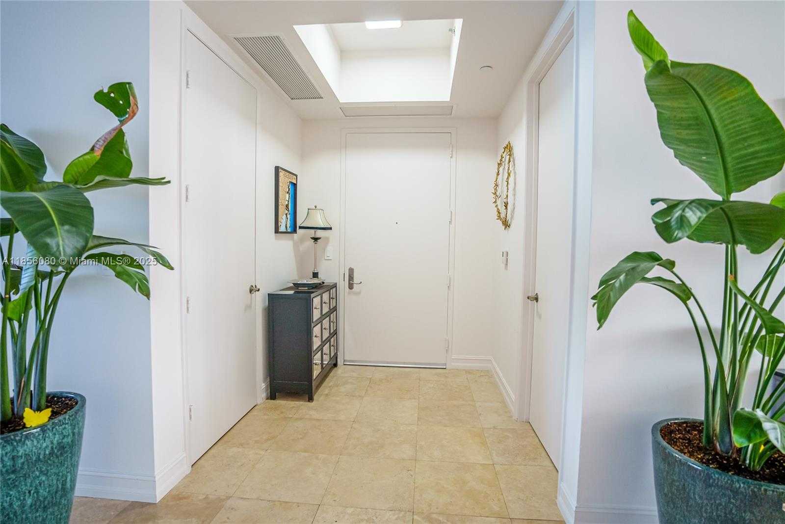 Small Image of 15901 COLLINS AVE #1104, Sunny Isles Beach Number 6