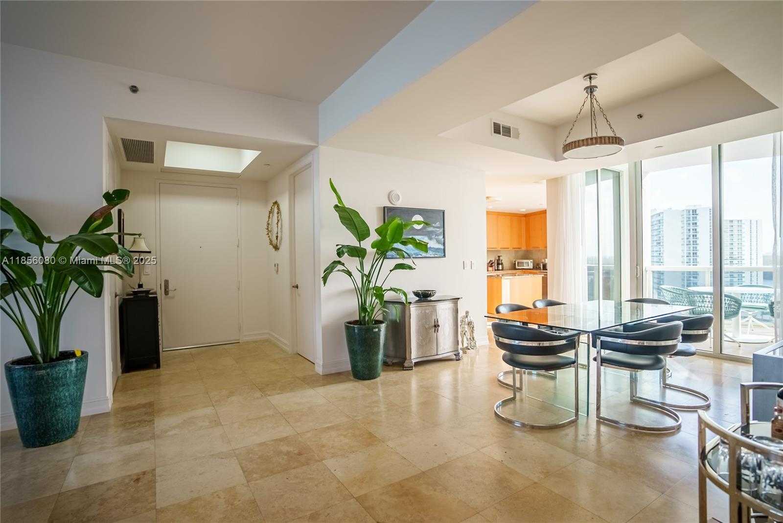 Small Image of 15901 COLLINS AVE #1104, Sunny Isles Beach Number 8