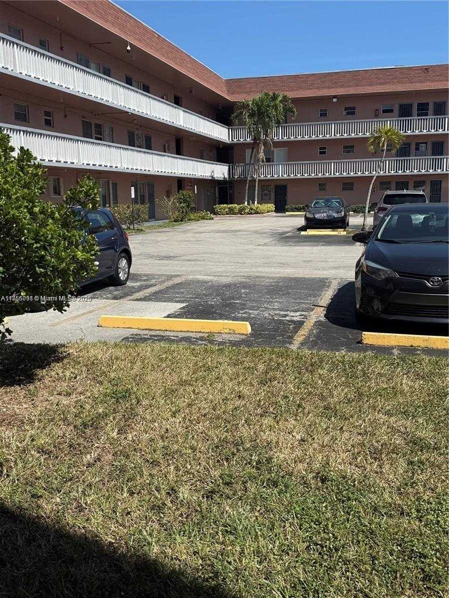Small Image of 18555 NORTH EAST 14TH AVE #514, Miami Number 2