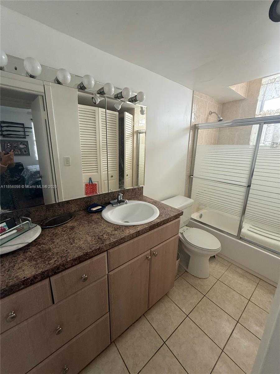 Small Image of 18555 NORTH EAST 14TH AVE #514, Miami Number 7