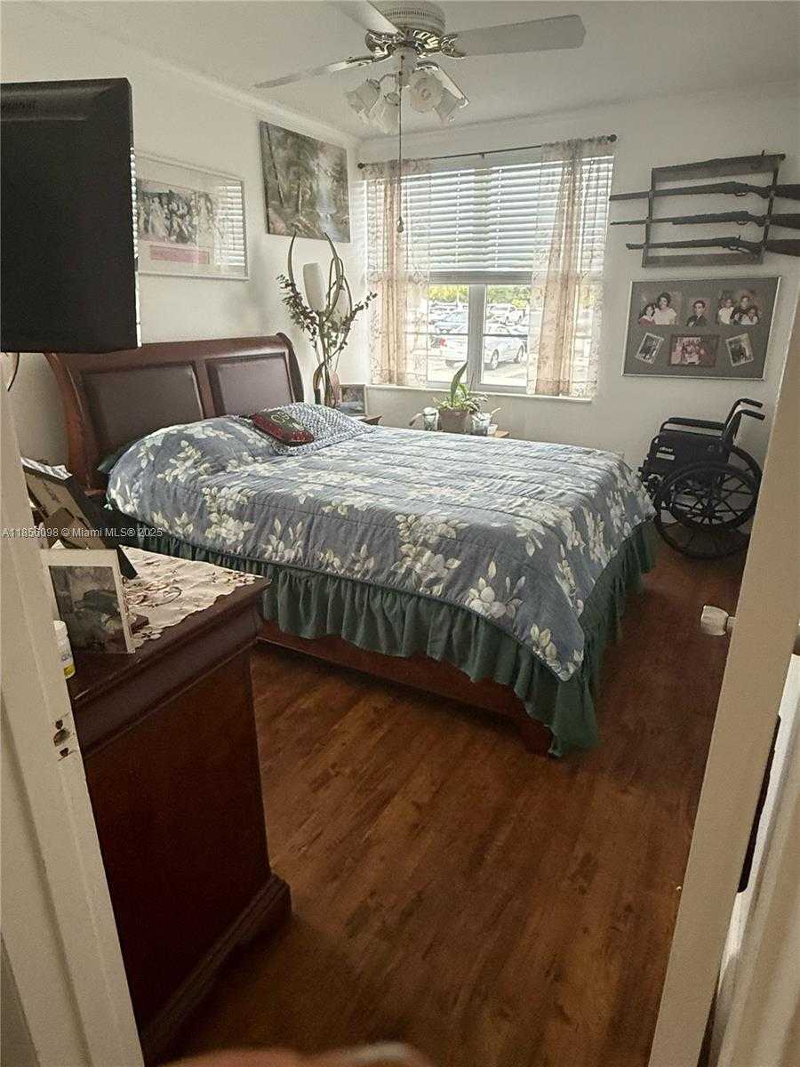 Small Image of 18555 NORTH EAST 14TH AVE #514, Miami Number 8