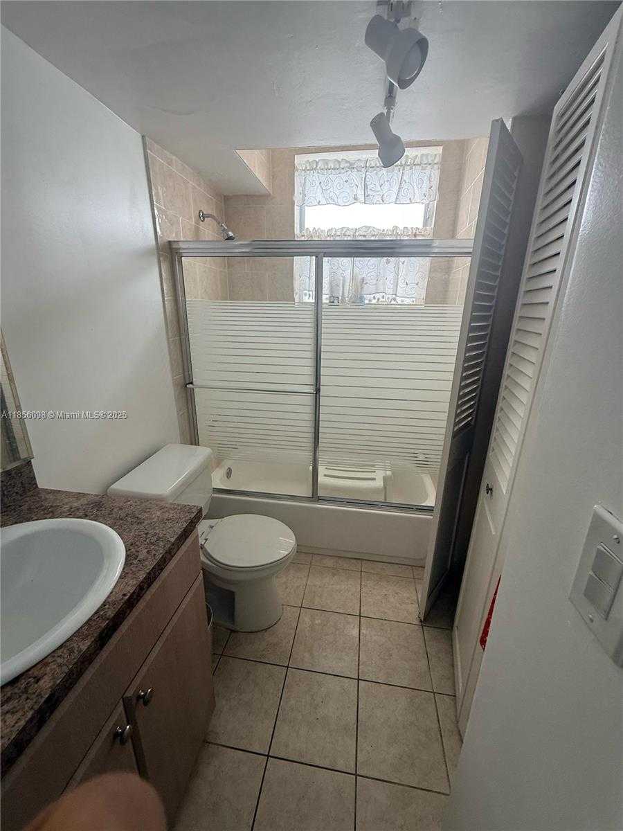 Small Image of 18555 NORTH EAST 14TH AVE #514, Miami Number 9