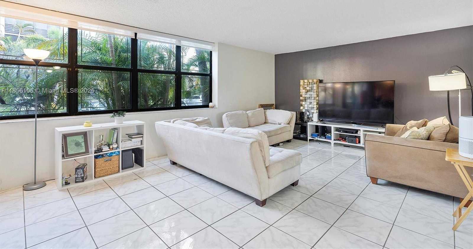 Small Image of 20401 NORTH EAST 30TH AVE #106-8, Aventura Number 10