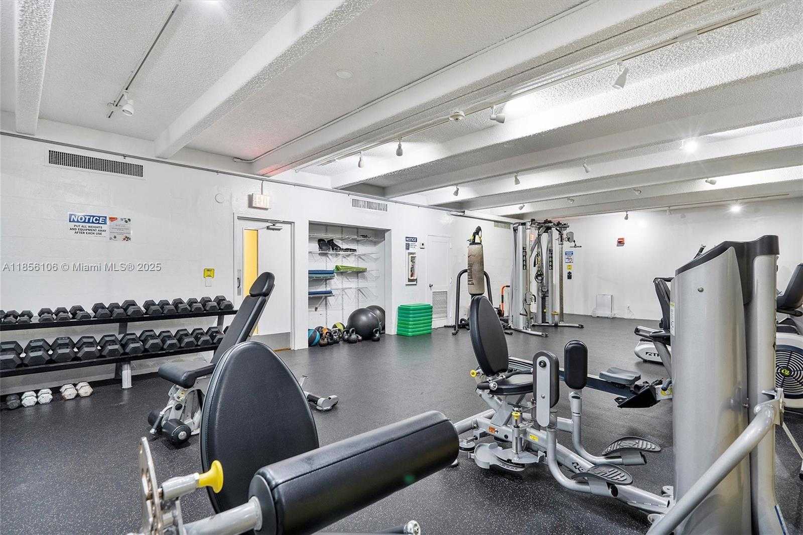 Small Image of 20401 NORTH EAST 30TH AVE #106-8, Aventura Number 31