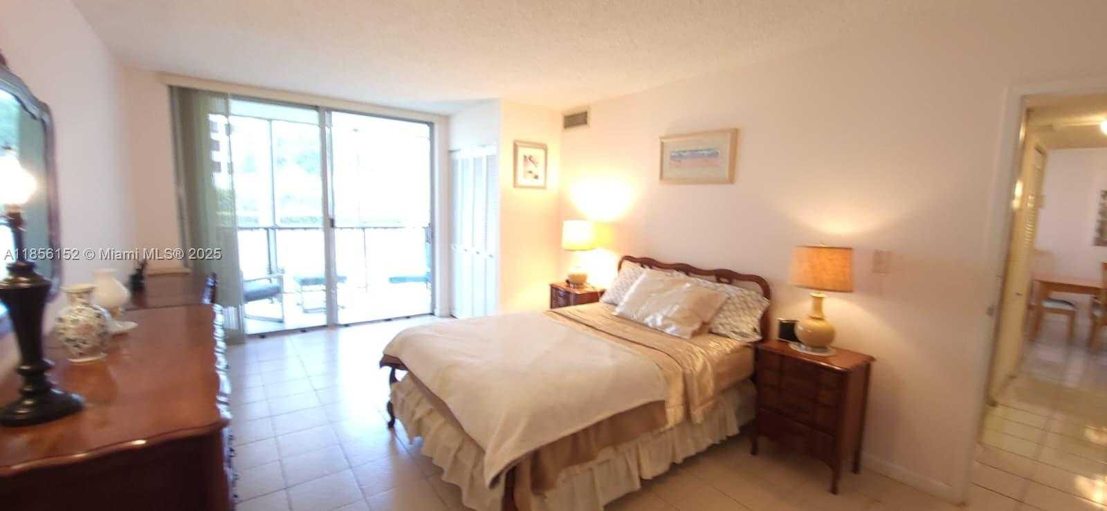 Small Image of 501 THREE ISLANDS BLVD #112, Hallandale Beach Number 10