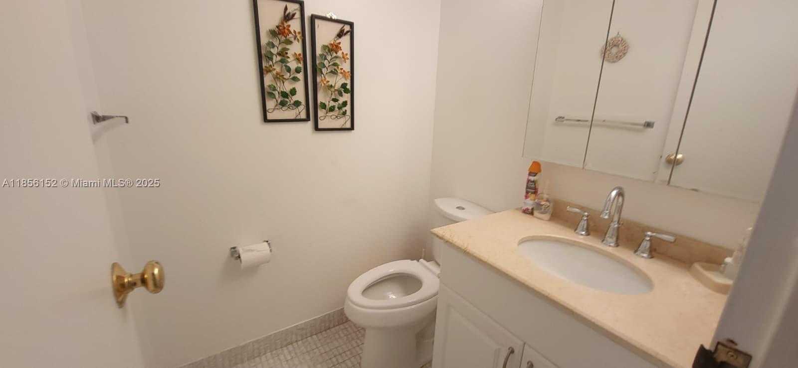 Small Image of 501 THREE ISLANDS BLVD #112, Hallandale Beach Number 15