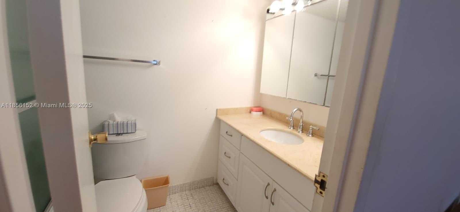 Small Image of 501 THREE ISLANDS BLVD #112, Hallandale Beach Number 16