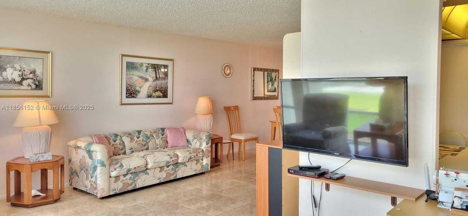 Small Image of 501 THREE ISLANDS BLVD #112, Hallandale Beach Number 21