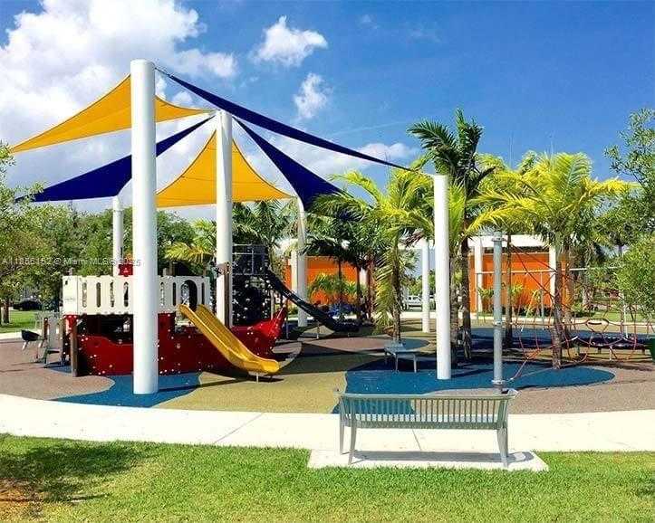 Small Image of 501 THREE ISLANDS BLVD #112, Hallandale Beach Number 36