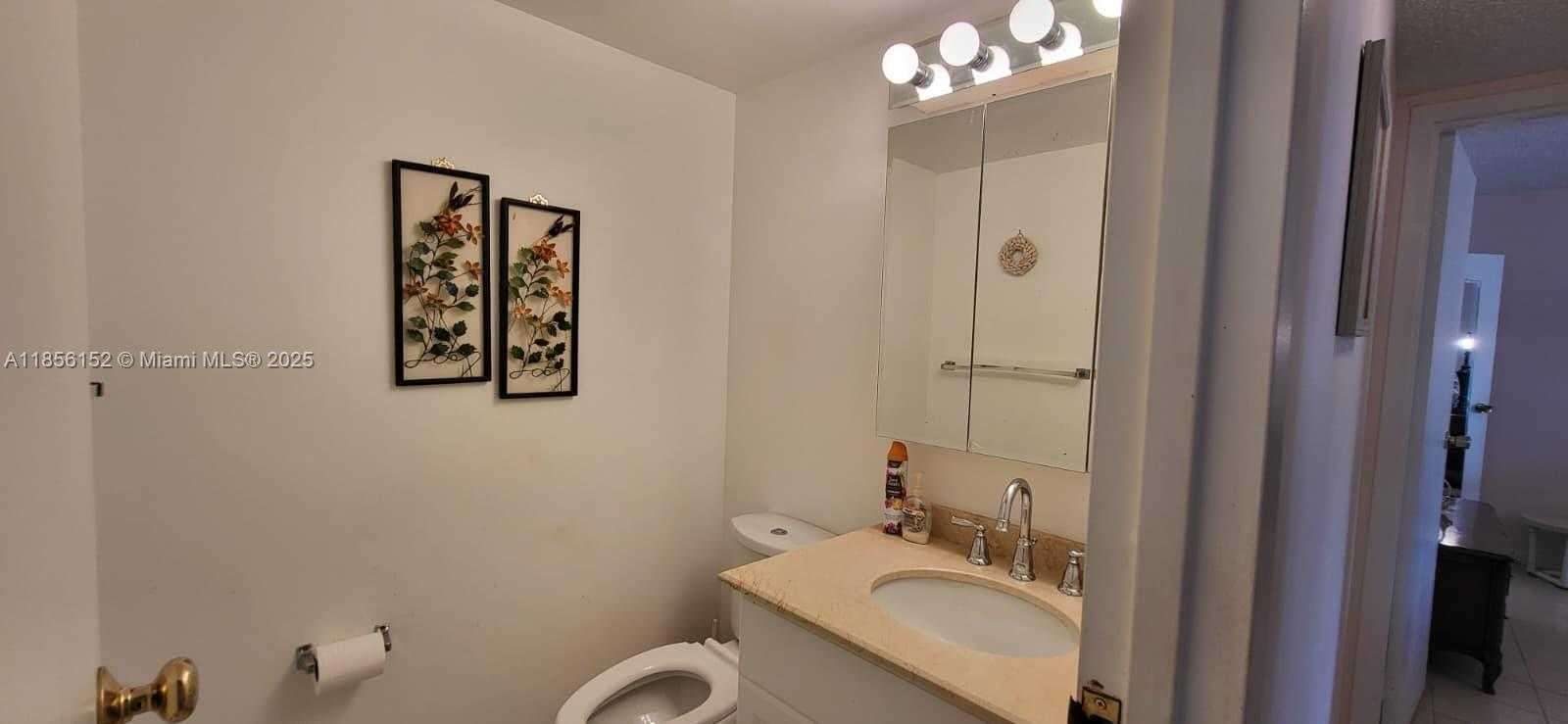 Small Image of 501 THREE ISLANDS BLVD #112, Hallandale Beach Number 5