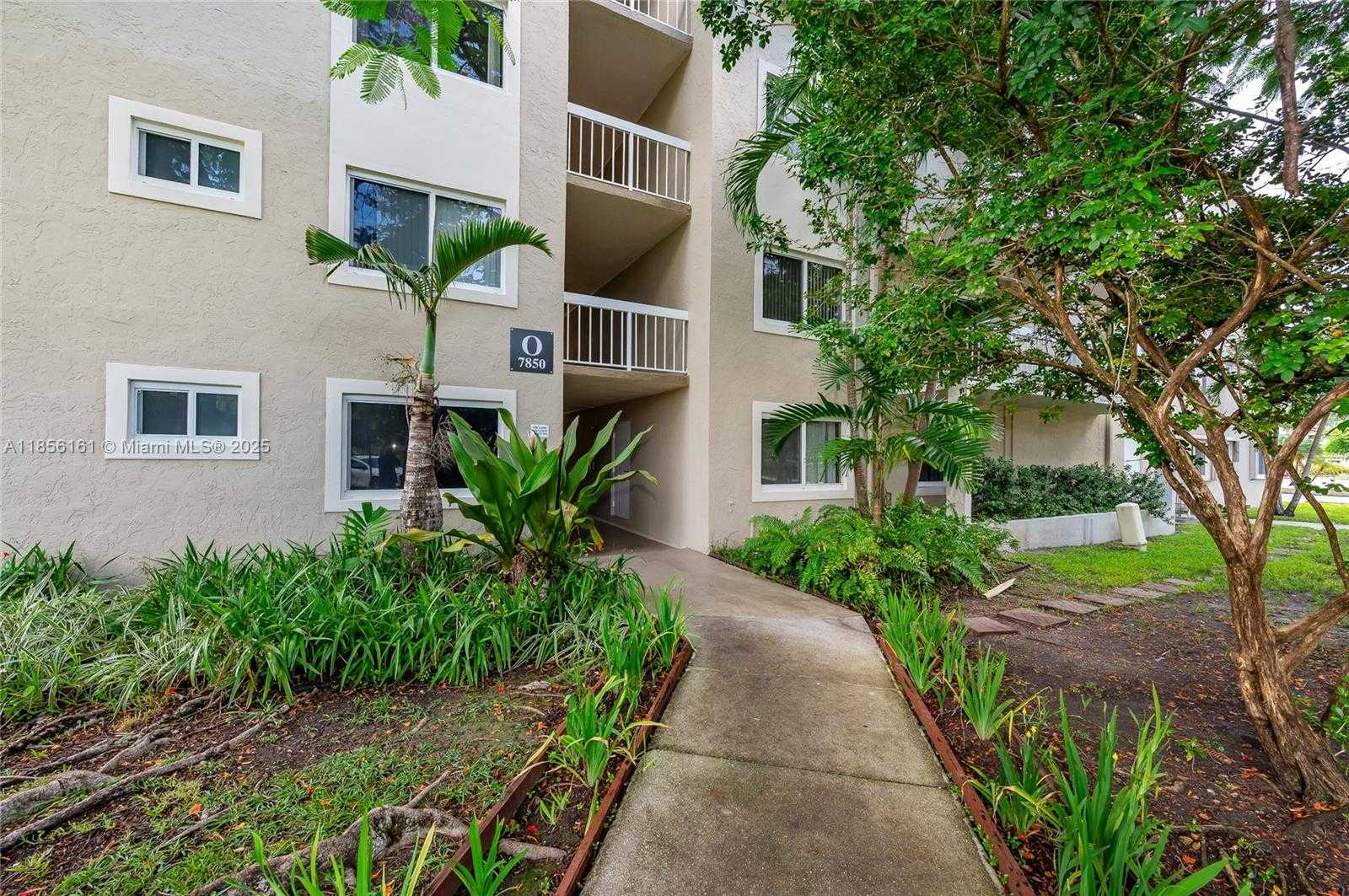 Small Image of 7850 CAMINO REAL #0-117, Miami Number 32