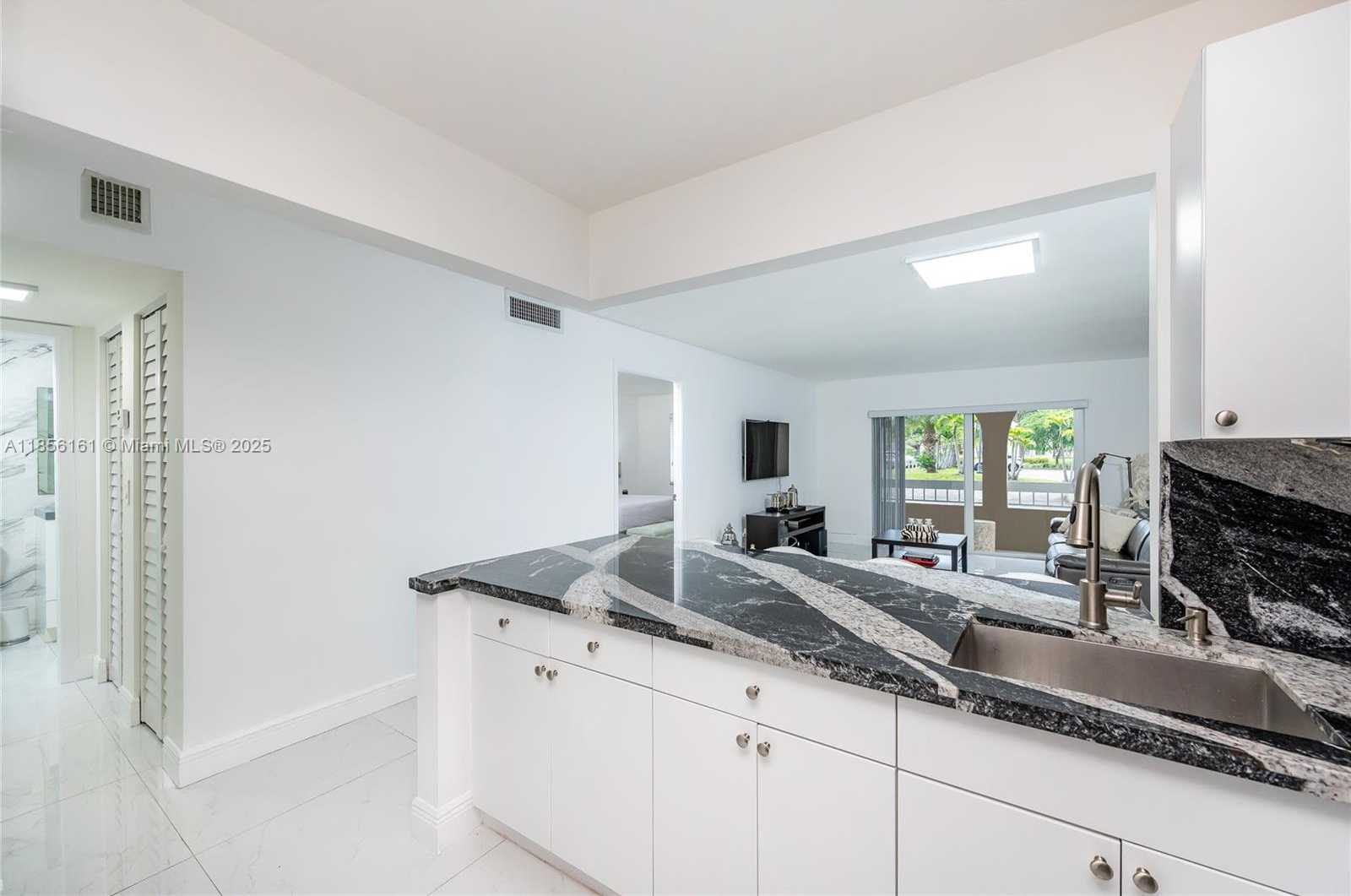 Small Image of 7850 CAMINO REAL #0-117, Miami Number 4