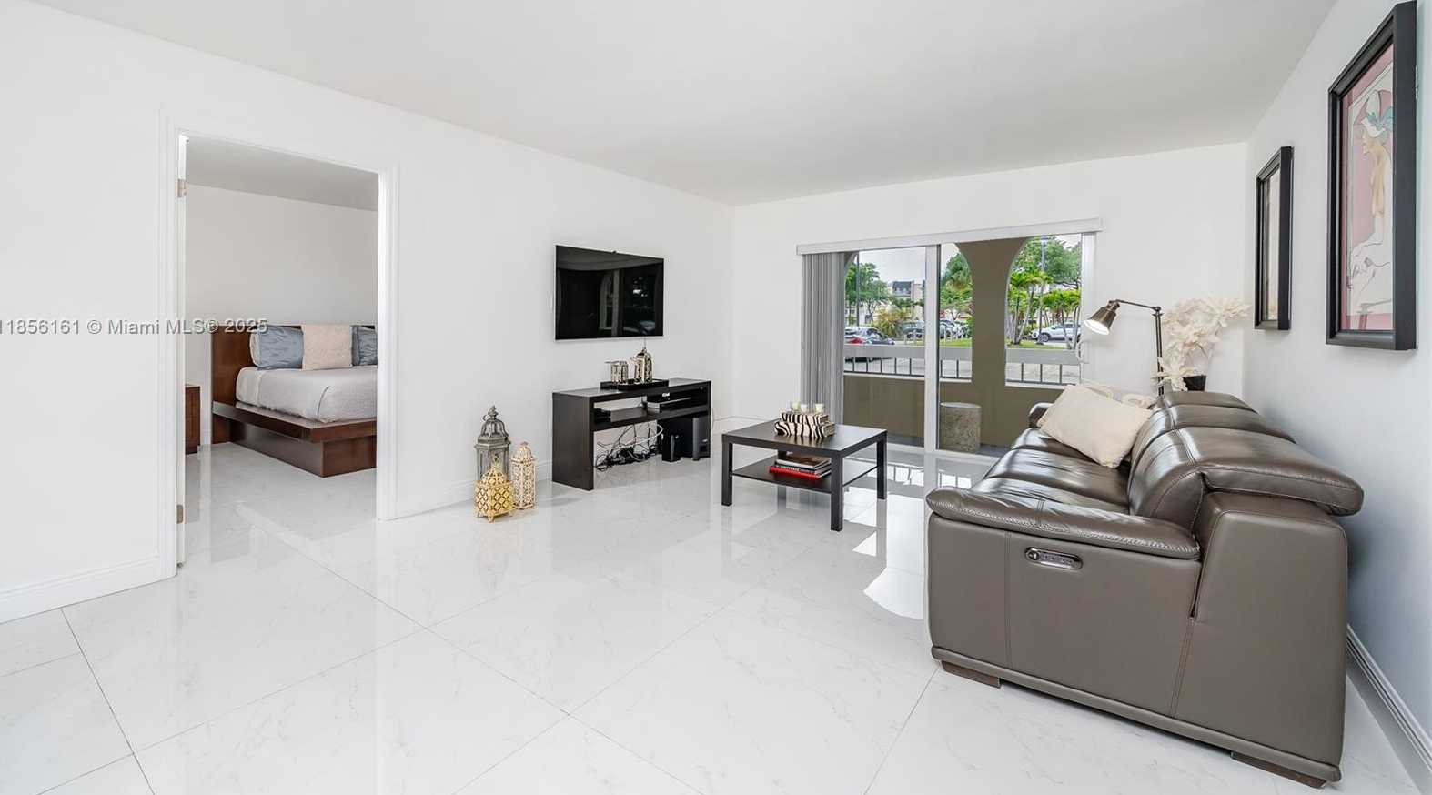 Small Image of 7850 CAMINO REAL #0-117, Miami Number 6