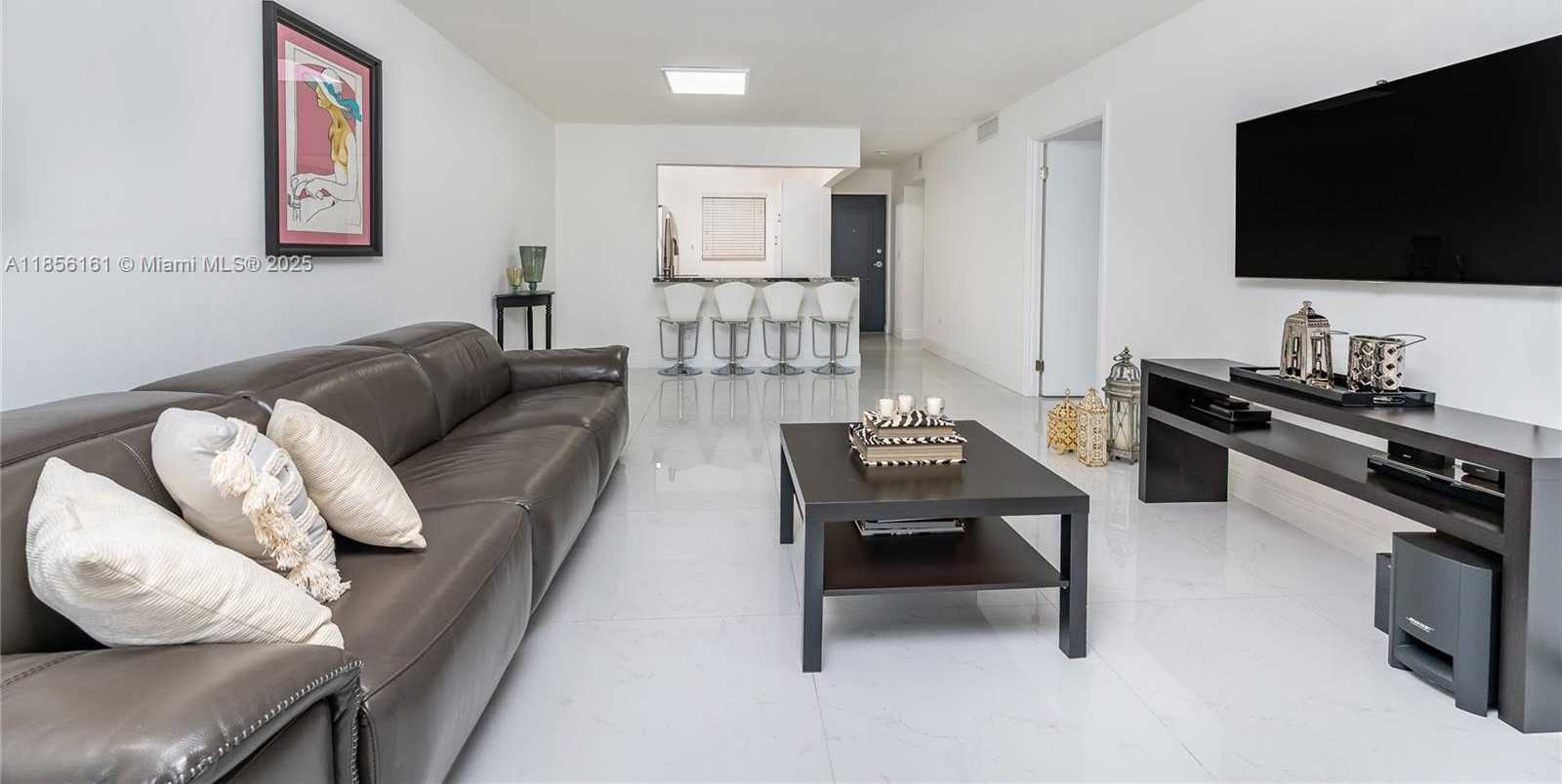Small Image of 7850 CAMINO REAL #0-117, Miami Number 8