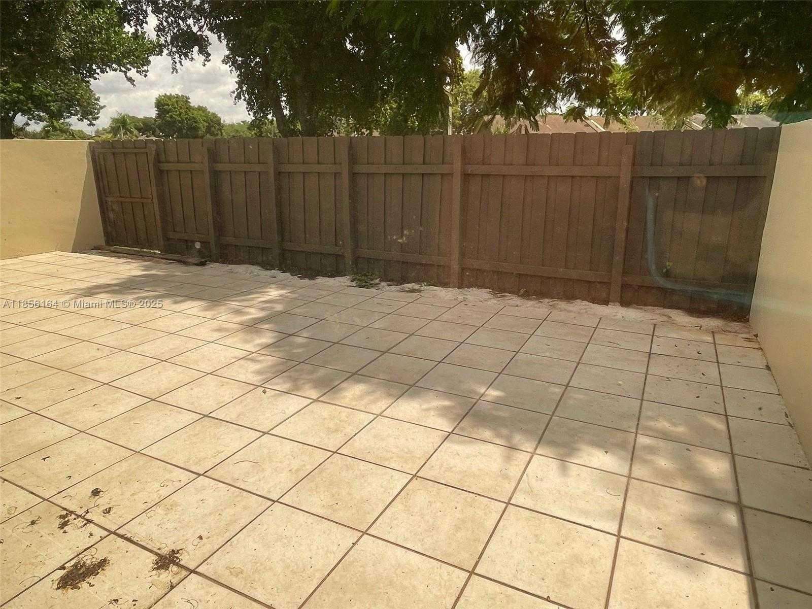 Small Image of 13944 SOUTH WEST 52ND LN, Miami Number 10