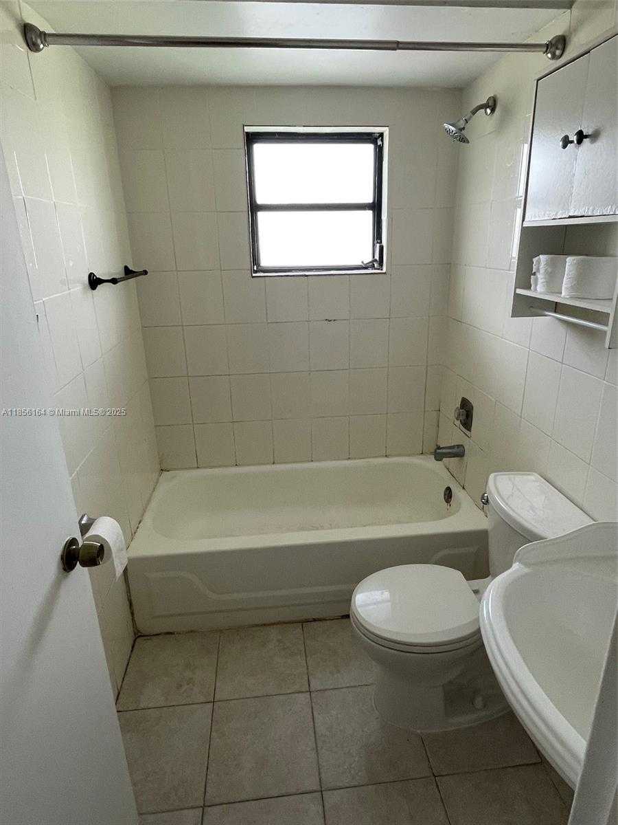 Small Image of 13944 SOUTH WEST 52ND LN, Miami Number 15