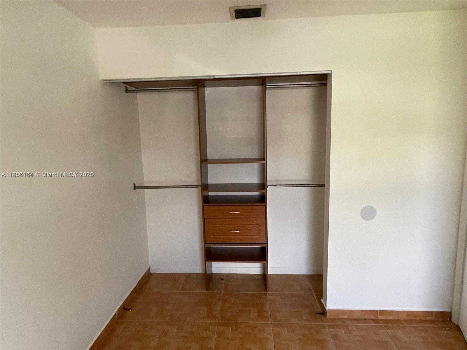 Small Image of 13944 SOUTH WEST 52ND LN, Miami Number 16