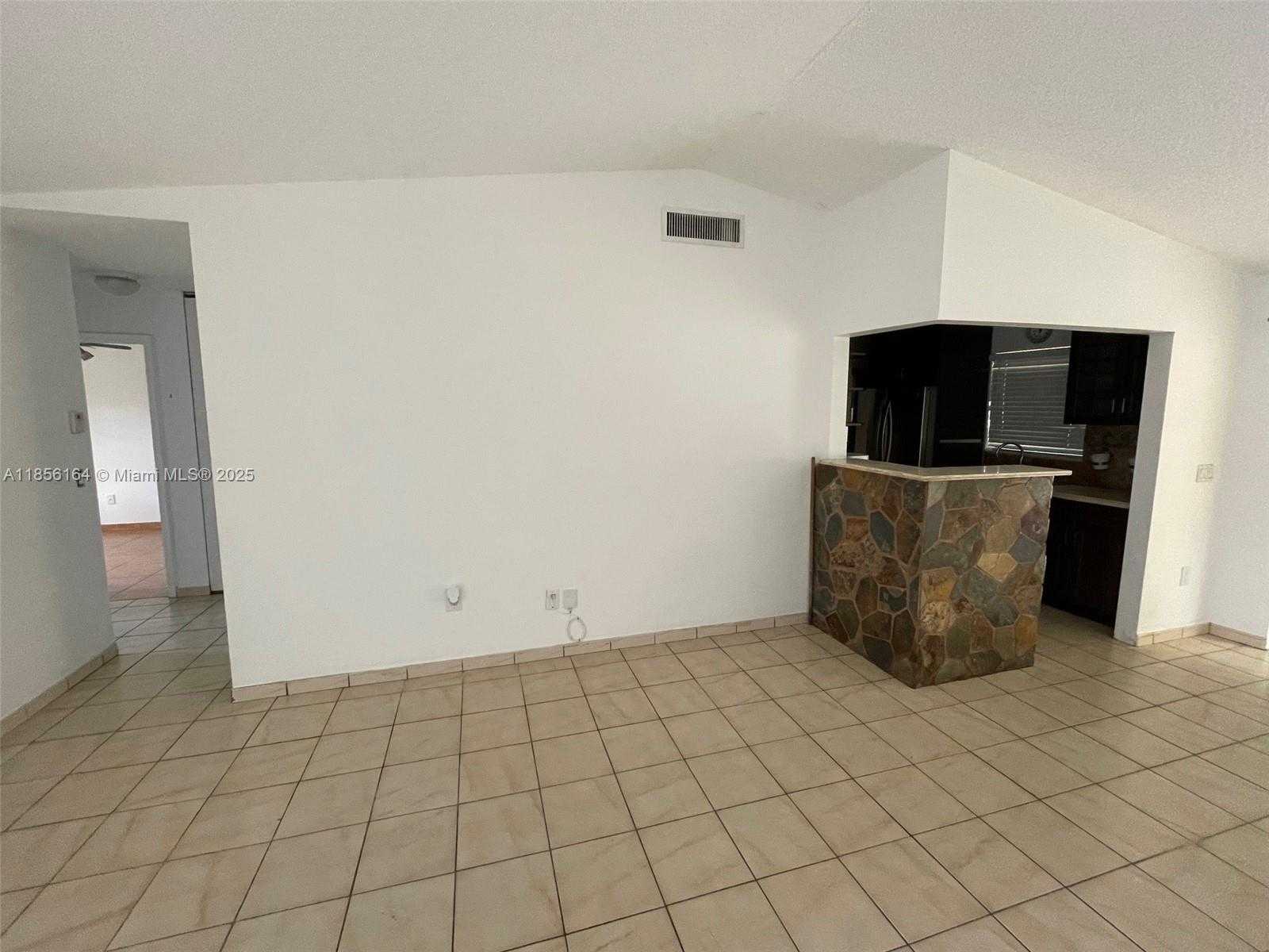Small Image of 13944 SOUTH WEST 52ND LN, Miami Number 9