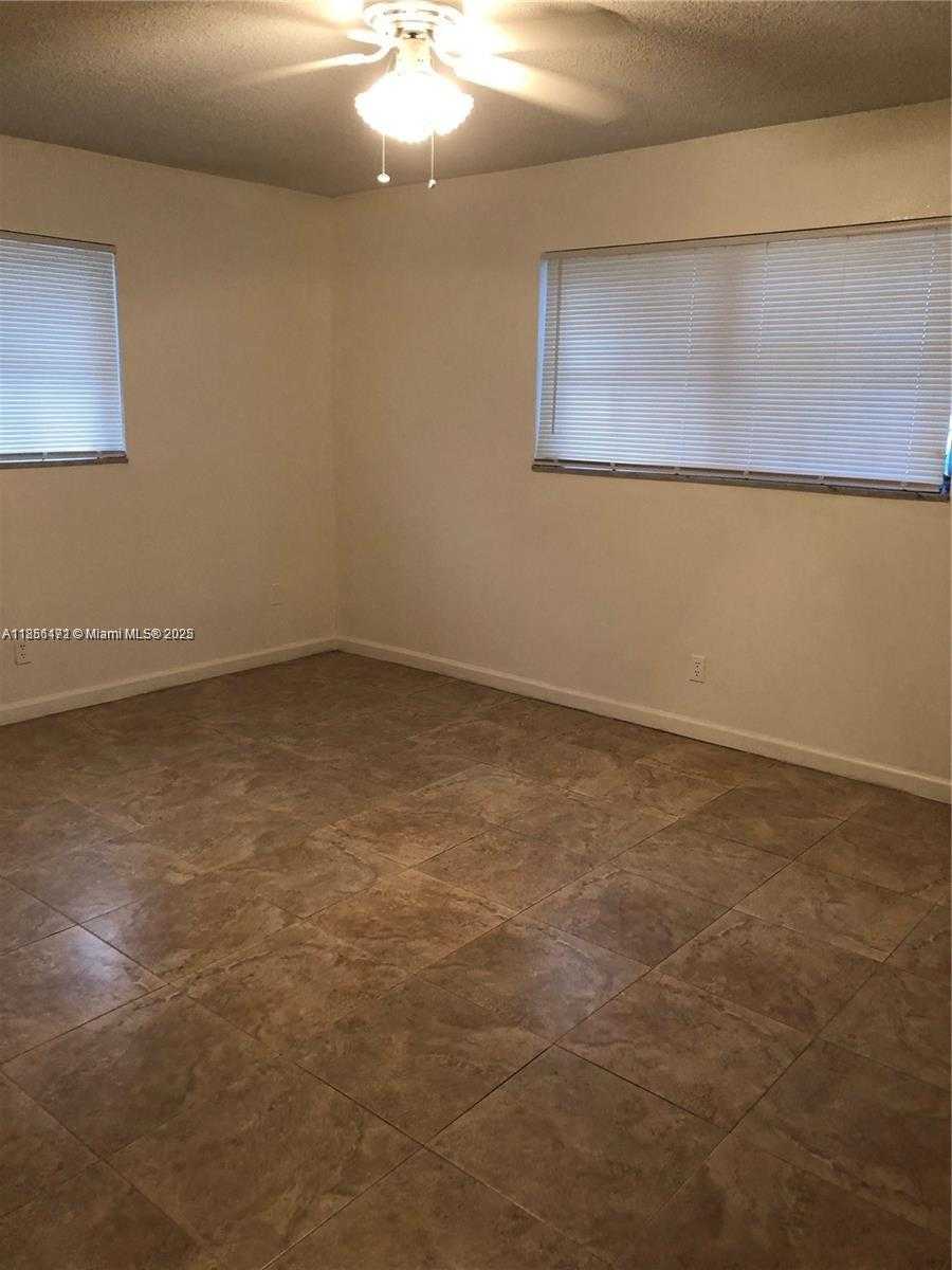 Small Image of 3720 HARRISON ST #4, Hollywood Number 11