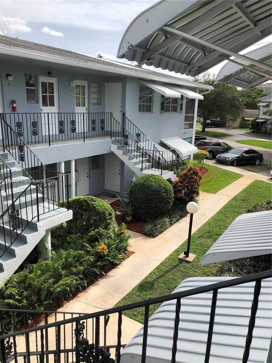 Small Image of 3720 HARRISON ST #4, Hollywood Number 3