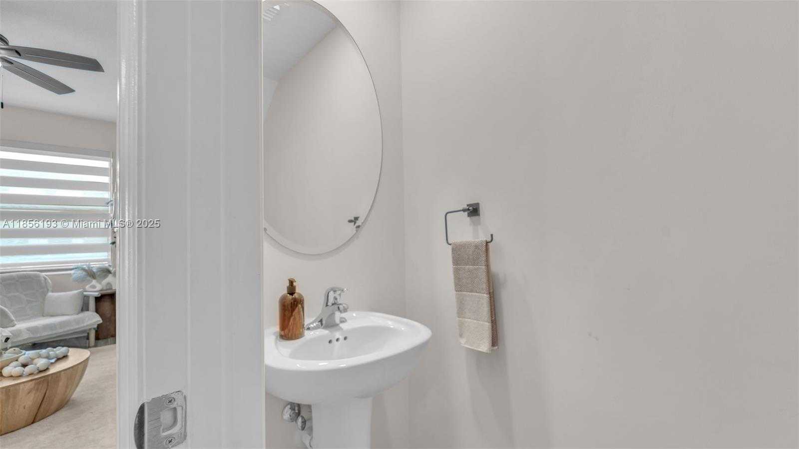 Small Image of 25109 SOUTH WEST 108TH CT, Homestead Number 12