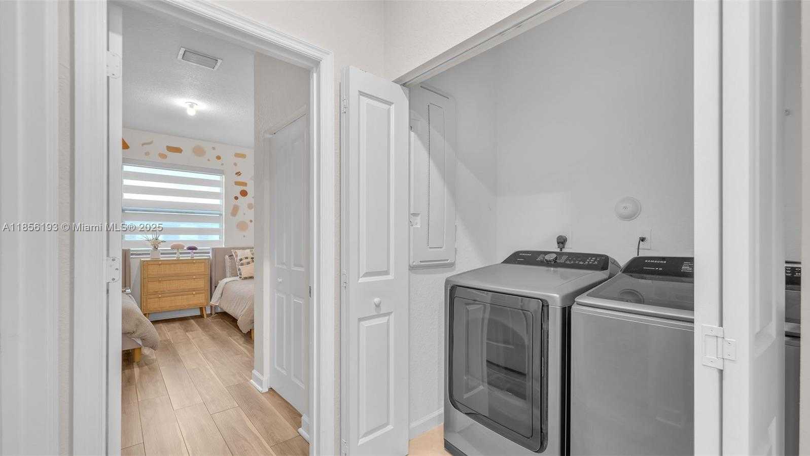 Small Image of 25109 SOUTH WEST 108TH CT, Homestead Number 23