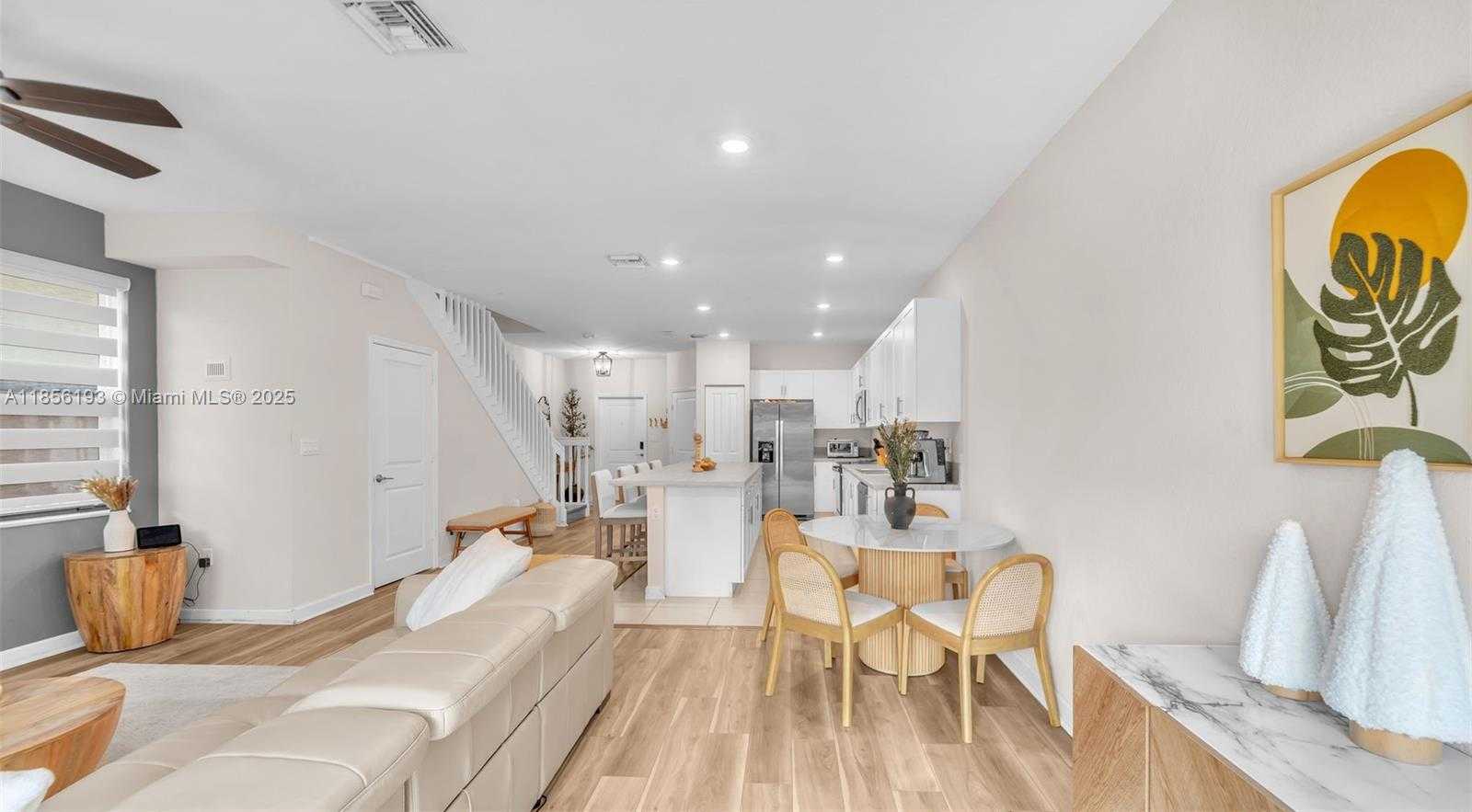 Small Image of 25109 SOUTH WEST 108TH CT, Homestead Number 7