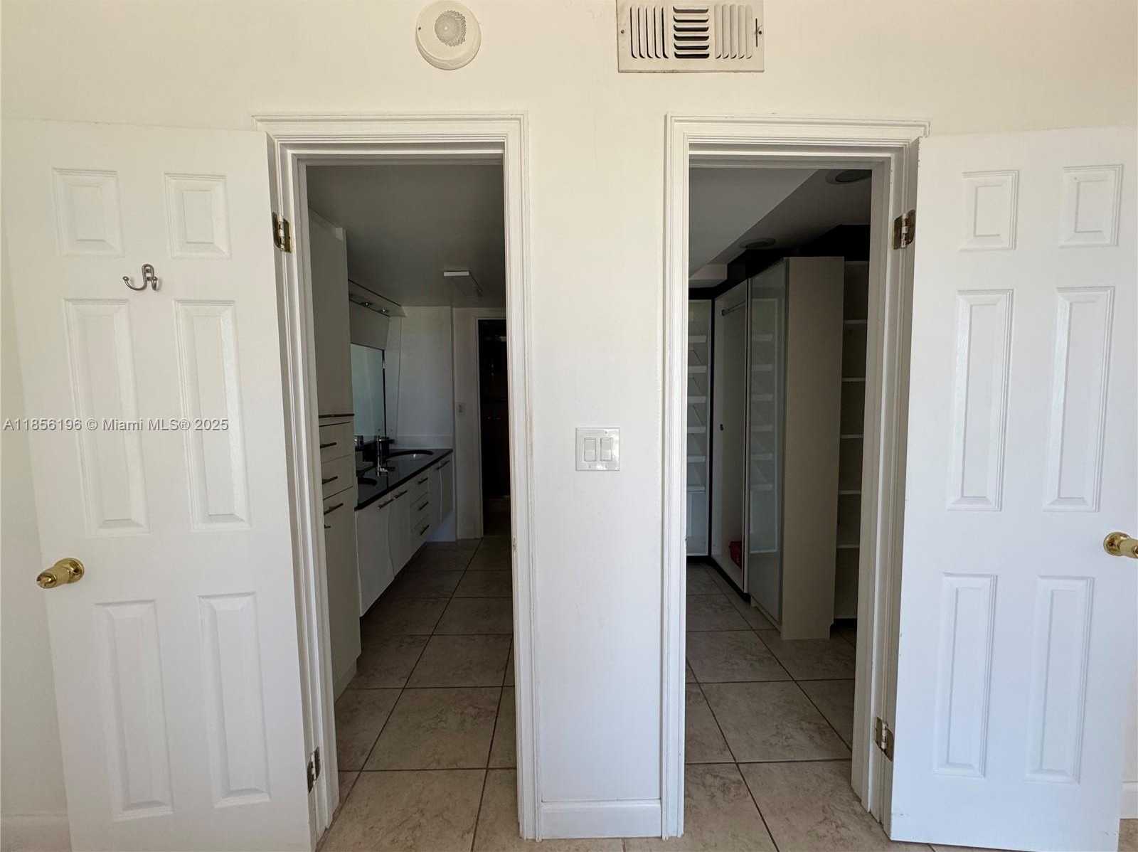 Small Image of 100 BAYVIEW DR #309, Sunny Isles Beach Number 25