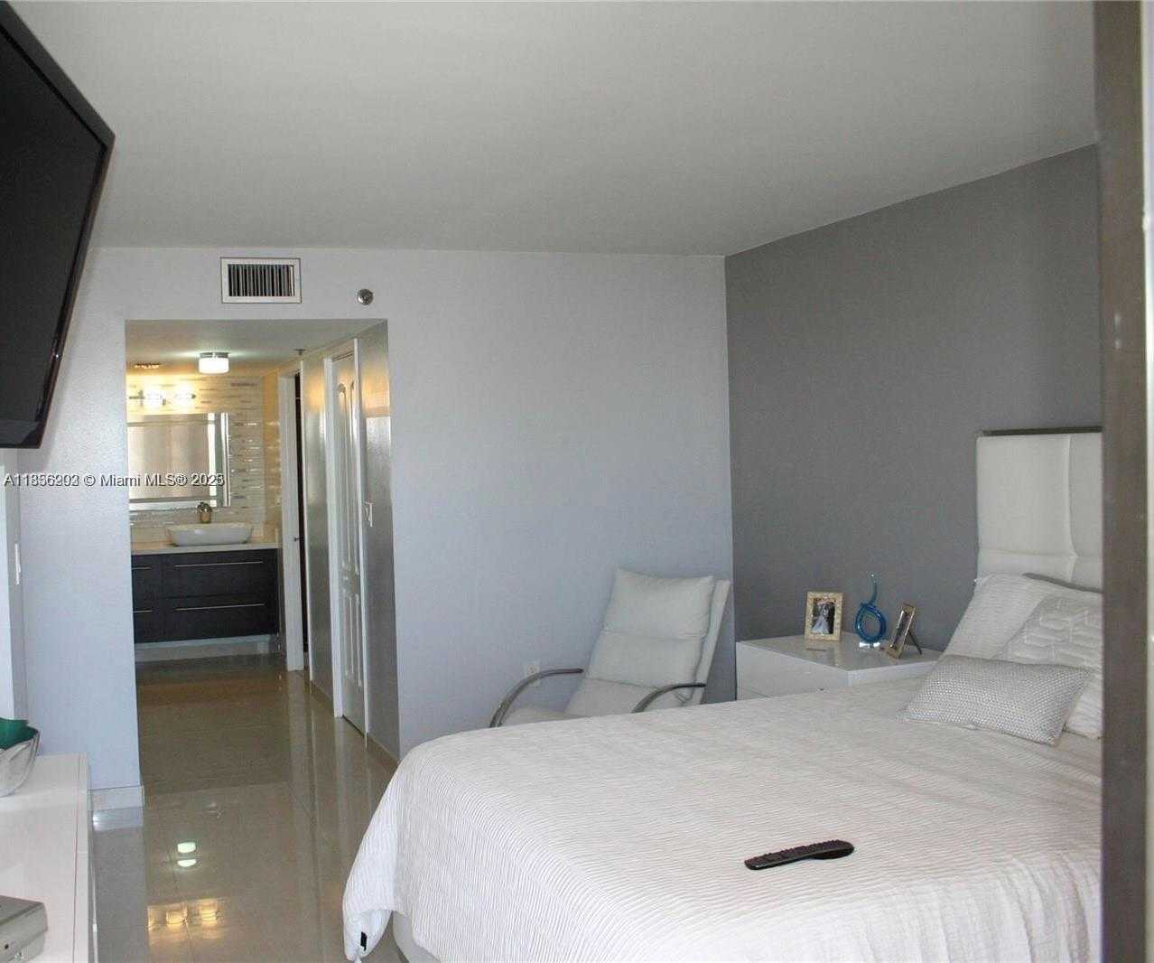 Small Image of 210 174TH ST #1506, Sunny Isles Beach Number 12