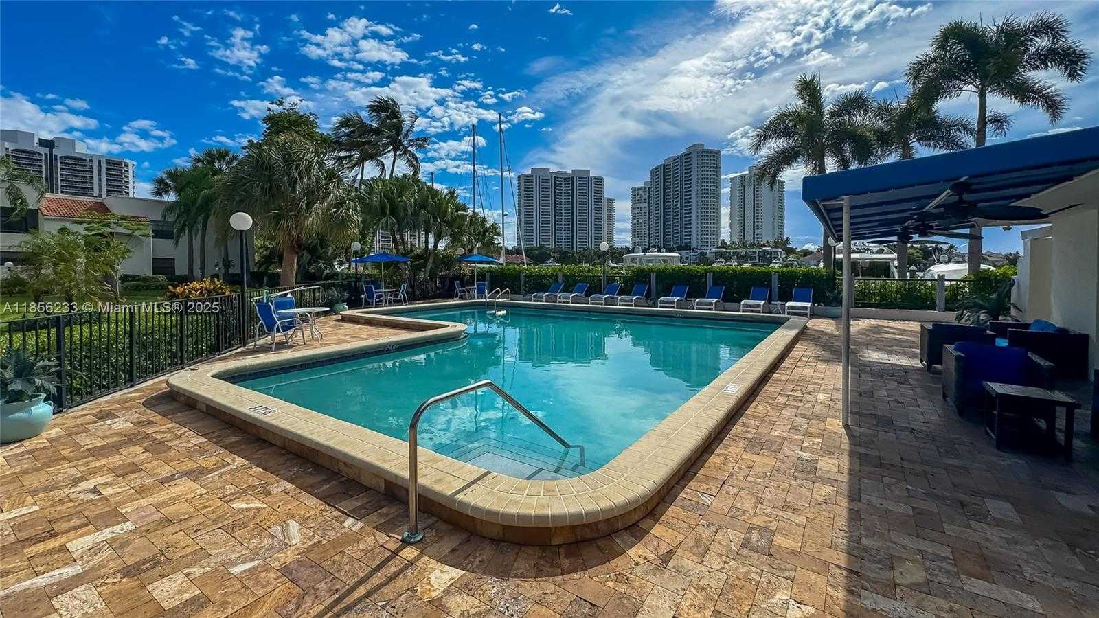Small Image of 3570 MAGELLAN CIR #222-2, Aventura Number 14